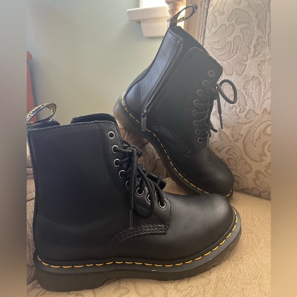Dr. Martens Shoes - Dr Martens 1460 Pascal Napa Zipper Boots in Black Size 7 US